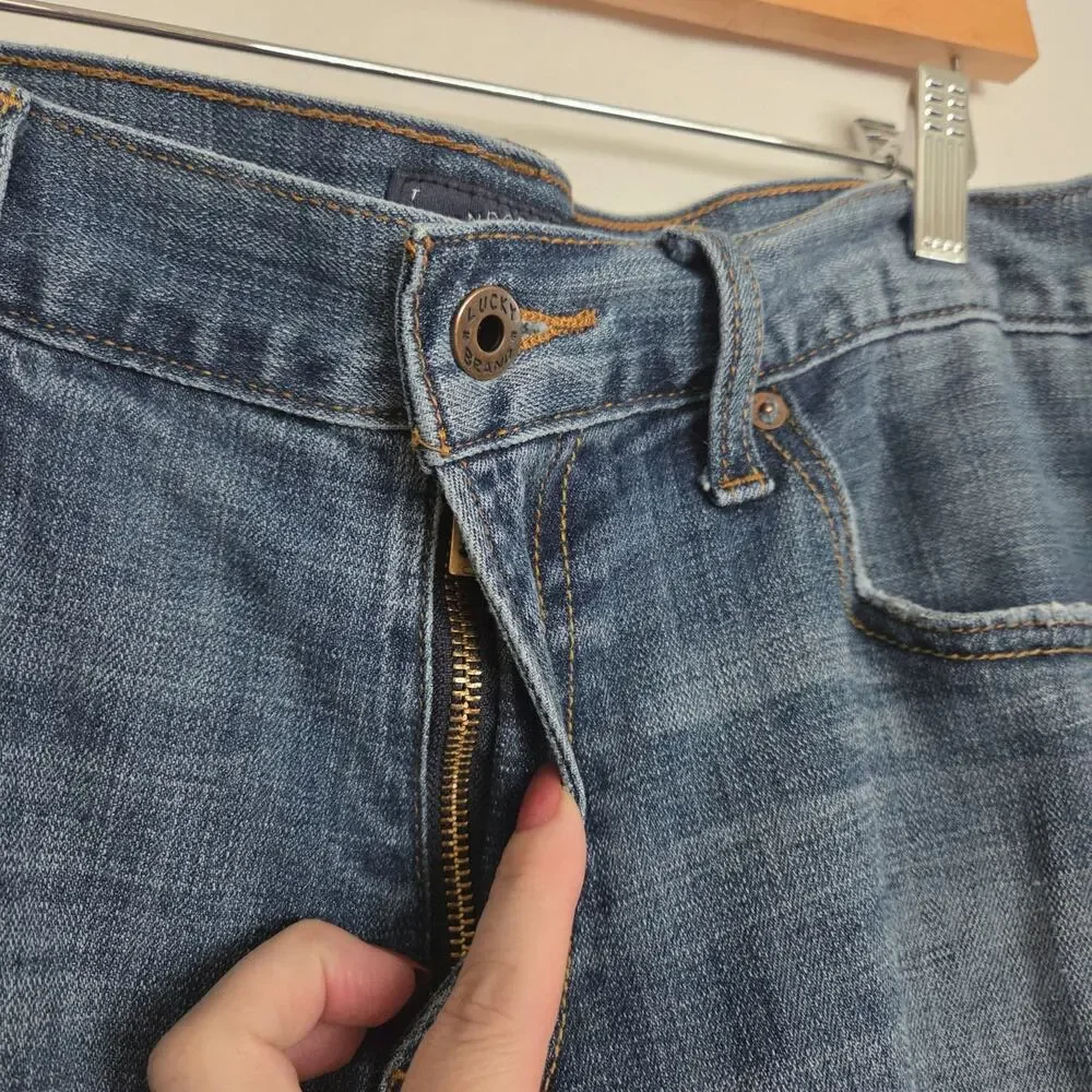 Lucky Brand 34x30 Original Straight Medium Blue Distressed Denim Jeans